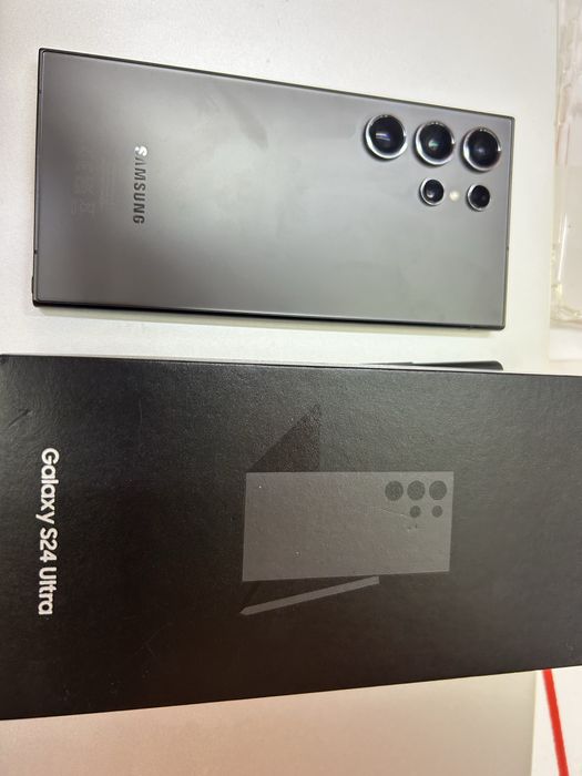 Samsung S24 Ultra Black Titanium като нов !