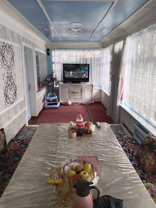 Uchaska sotiladi 6,5 sotix srochna narxi keliwiladi yana