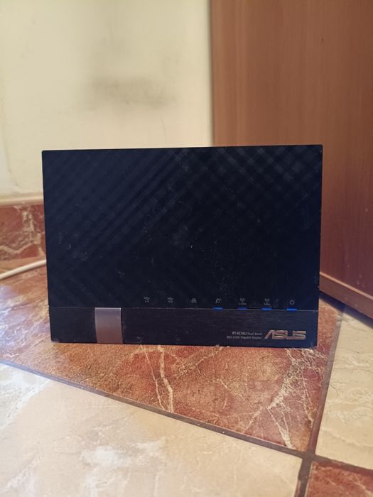 Router Wireless  ASUS RT-AC56U Gigabit 1200AC Wi-Fi 5  Dual Band 2.4 / 5 GHz viteză 300 + 867 Mbps USB3.0 & USB2.0 - IMPECABIL ca NOU