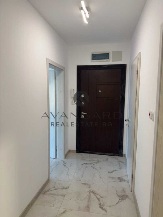 Продава се Двустаен апартамент в Пловдив, Кючук Париж - 68 кв.м за 2402 €/кв.м - Снимка #8