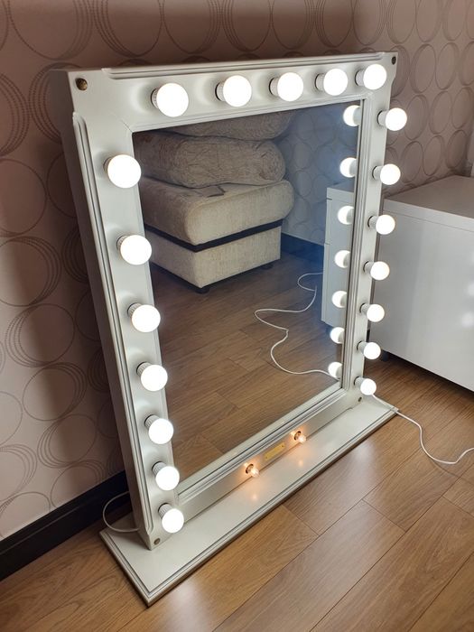 Гримерное зеркало профессиональное зеркало