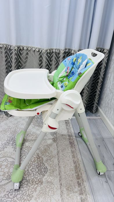 Детский стульчик для кормления