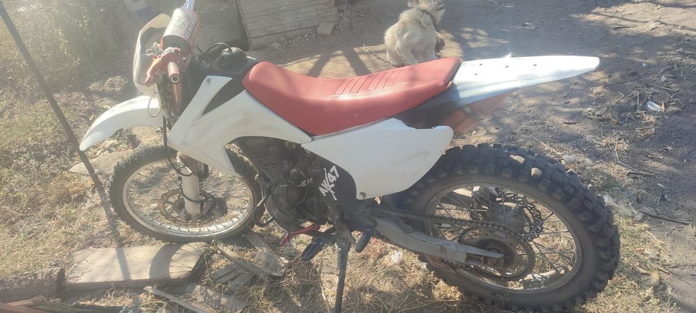Продам мотоцикл 250 кубов