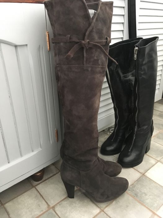 Cizme inalte piele intoarsa