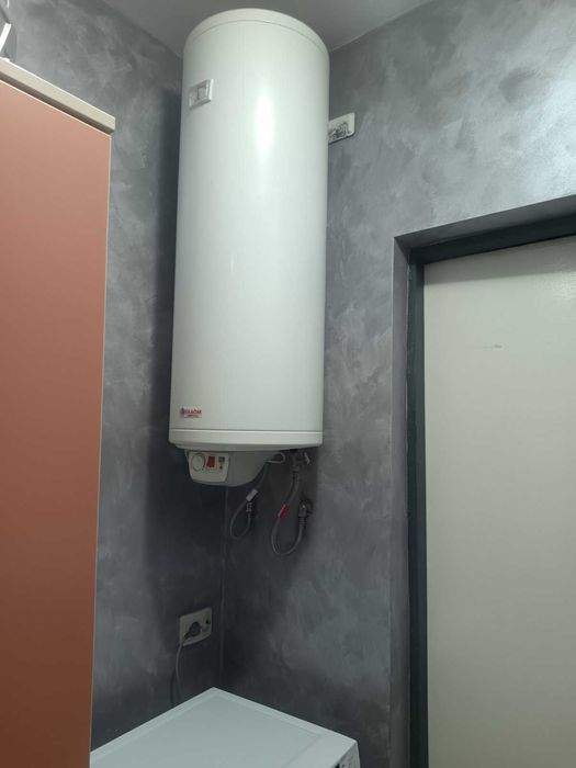 Двустаен апартамент в кв.Три Чучура юг