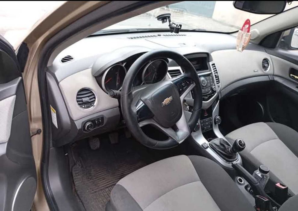 Vand cruze 1.6 benzina gpl