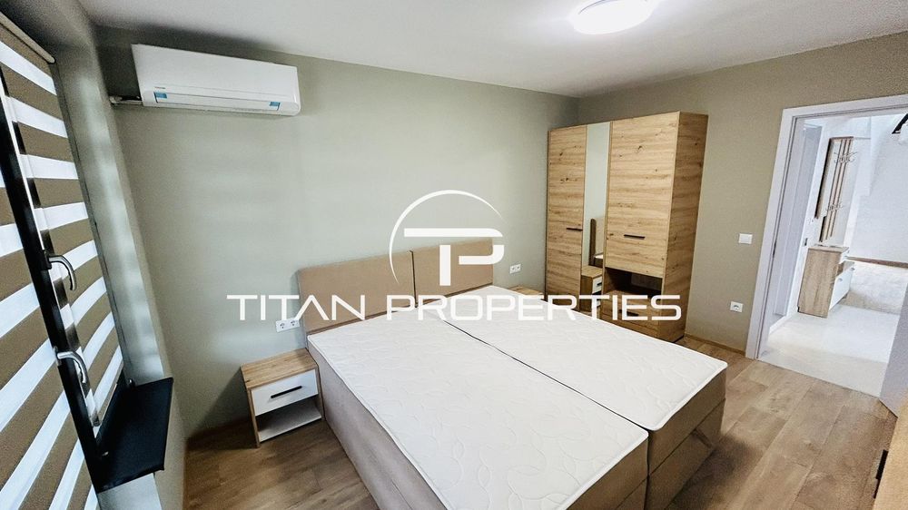 Дава се под наем Тристаен апартамент в Бургас, Център - 100 кв.м за 714 € - Снимка #3