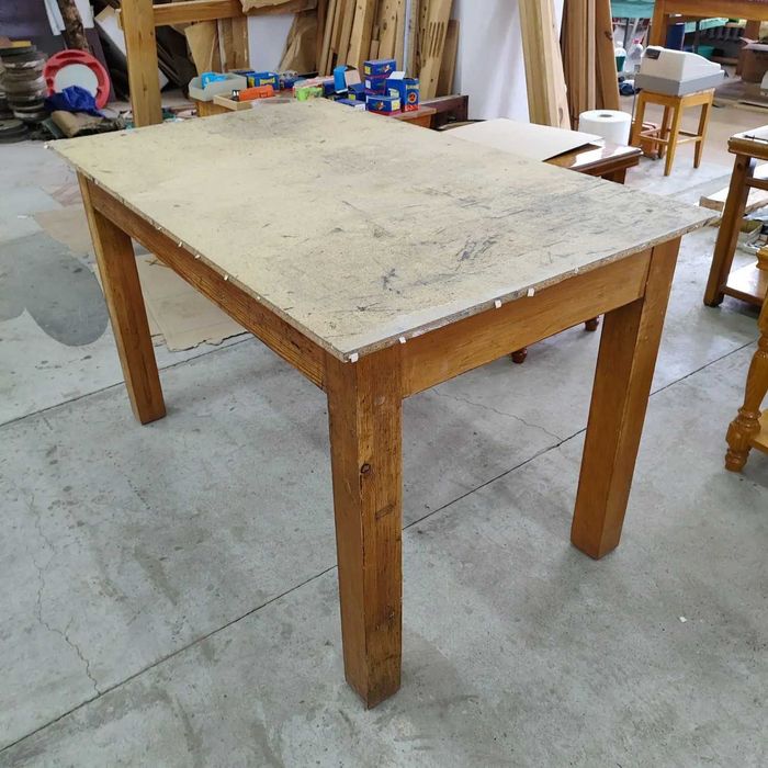 Столы деревянные, рабочие, универсальные, 3 штуки