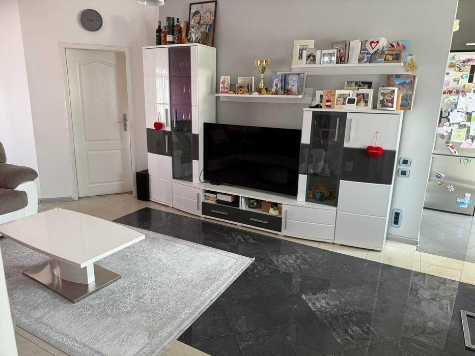 Дава се под наем Тристаен апартамент в София, Младост 3 - 107 кв.м за 918 € - Снимка #7