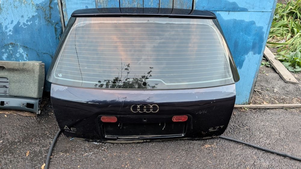 Крышка багажника Audi A6 C5 Avant (универсал) со стеклом + обшивка.