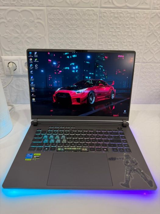 Asus rog strix g16 2025