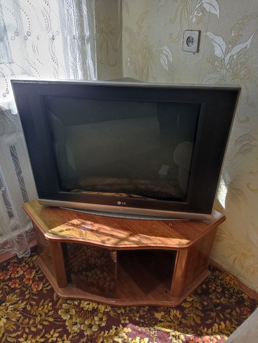 Продам телевизор.