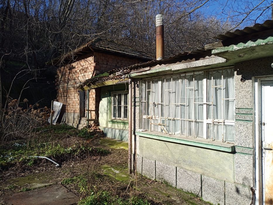 Стара къща с двор 2101кв. м.