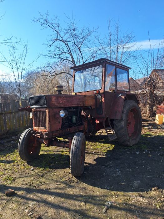 Vand tractor u 650 tot functional
