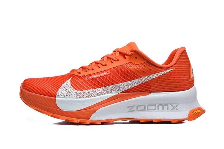 Продавам нови мъжки маратонки Nike Zoom ACG Ultrafly Hyper Crimson orange