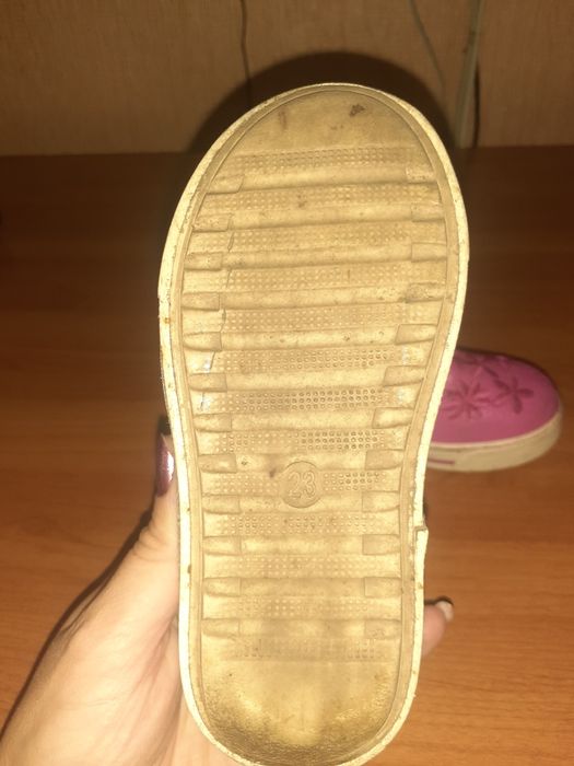 Продам туфельки на девочку