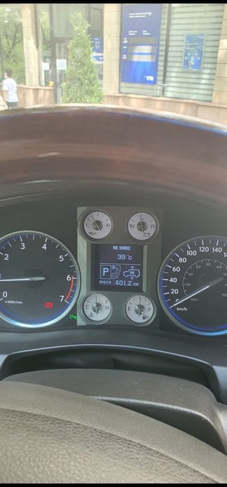 Щиток приборов LX-570