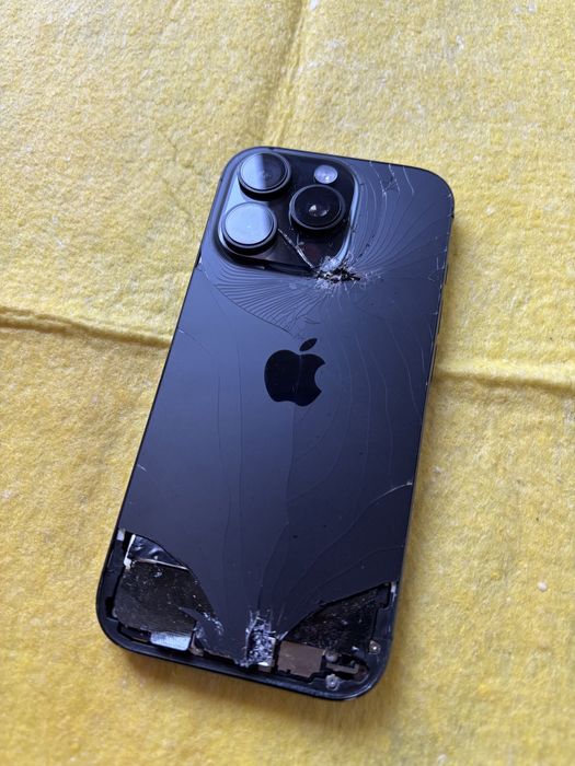 IPhone 16 Pro  за части