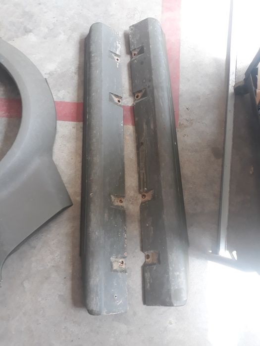 Owerfendere si praguri jimny