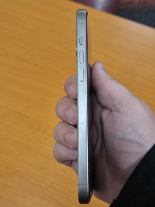 iPhone 15 pro max като нов !