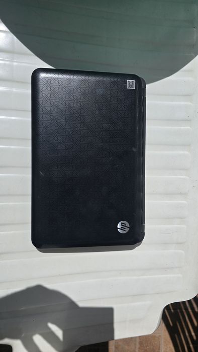 Laptop hp mini 210, cu windows pe el, incarcator si cutie