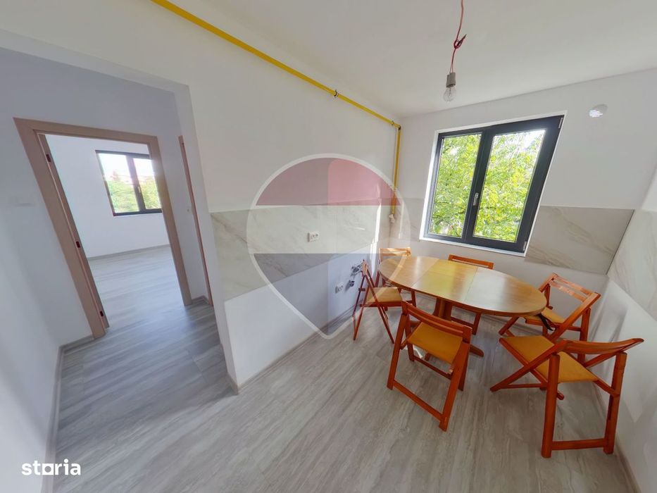 Apartament cu 3 camere de vânzare