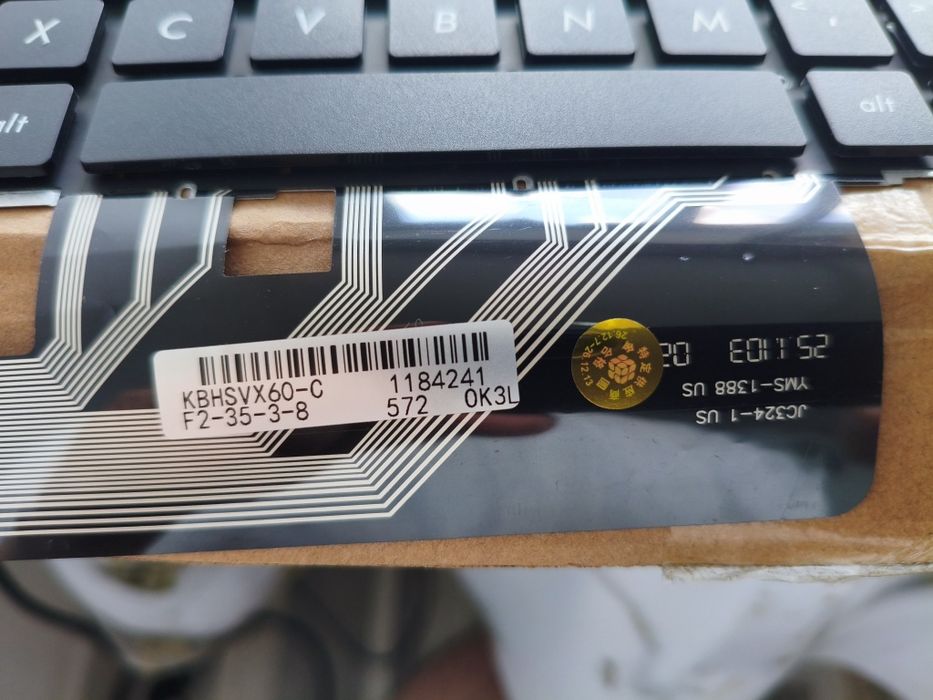 Клавиатуры Asus X572