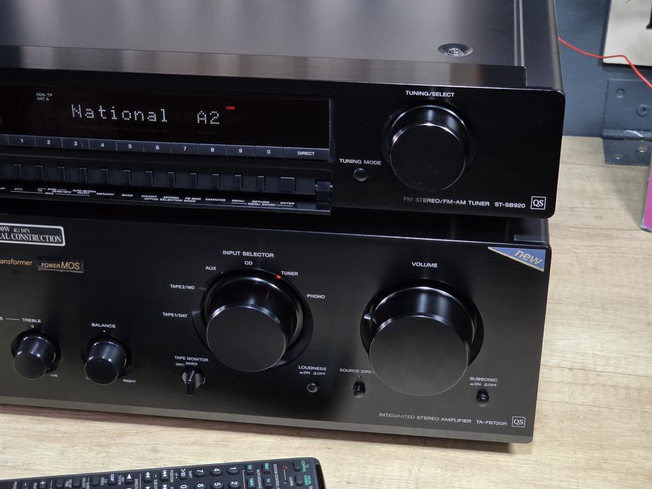 Sistem audio SONY QS, amplificator TA-FB720 QS, radio tuner  ST-SB920 QS, telecomanda, hifi retro,  impecabile