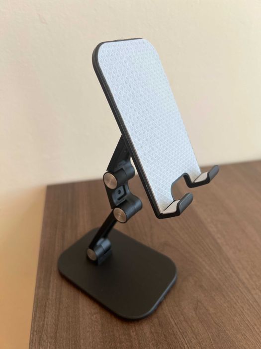 Регулируема стойка за телефон или таблет