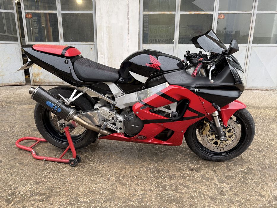 Honda cbr 929 fireblade