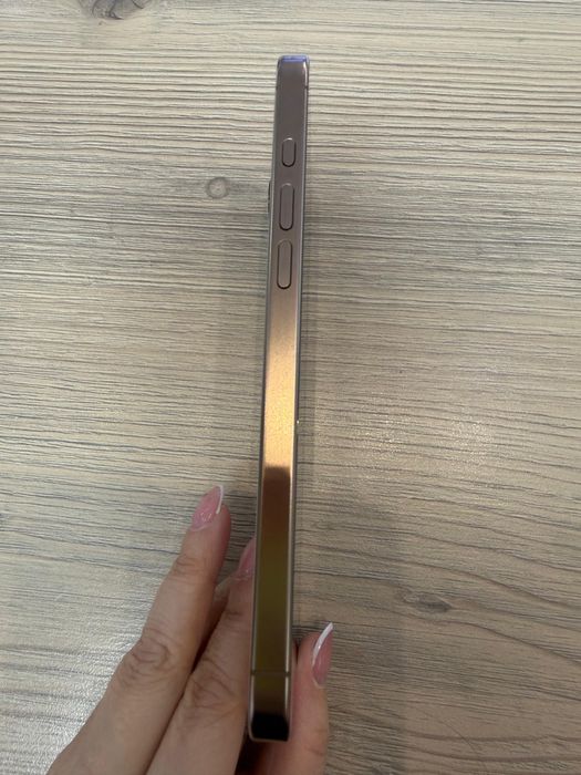 Iphone 16 pro max 512 e Sim gold в отличном состоянии