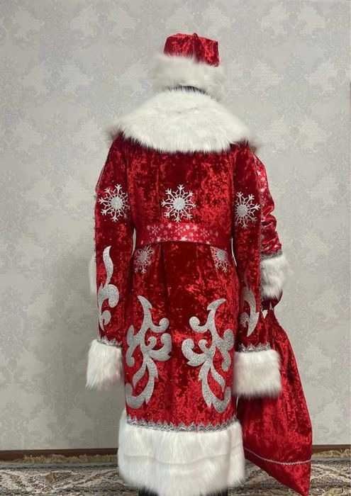 Карнавальные косимы снегурочки дед мороза