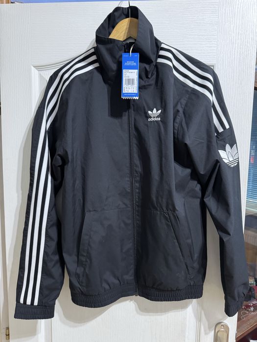 Adidas Originals горнища, долнища и др.