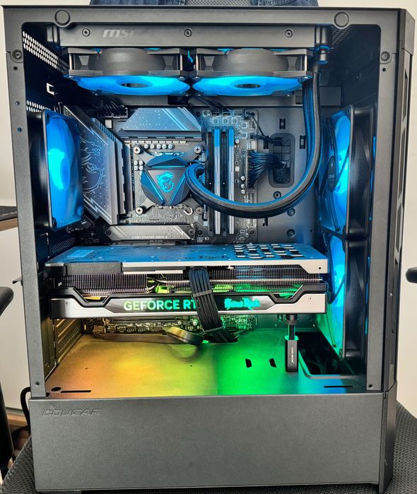 Продавам Геймърски компютър i5 14600K / RTX 4070TI / 32GB DDR5