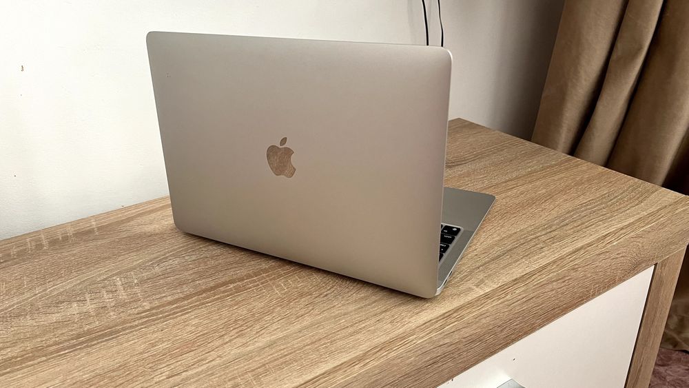 MacBook Air m1 2020