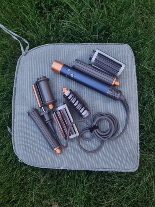Dyson air-wrap  styler