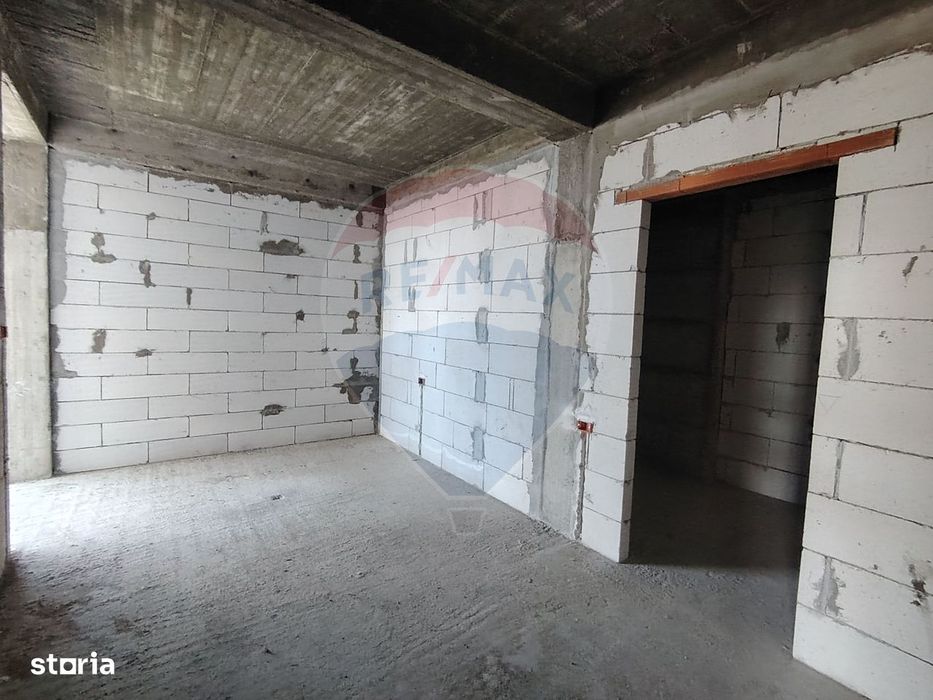 Apartament cu 3 camere CRANGUL PETRESTI.