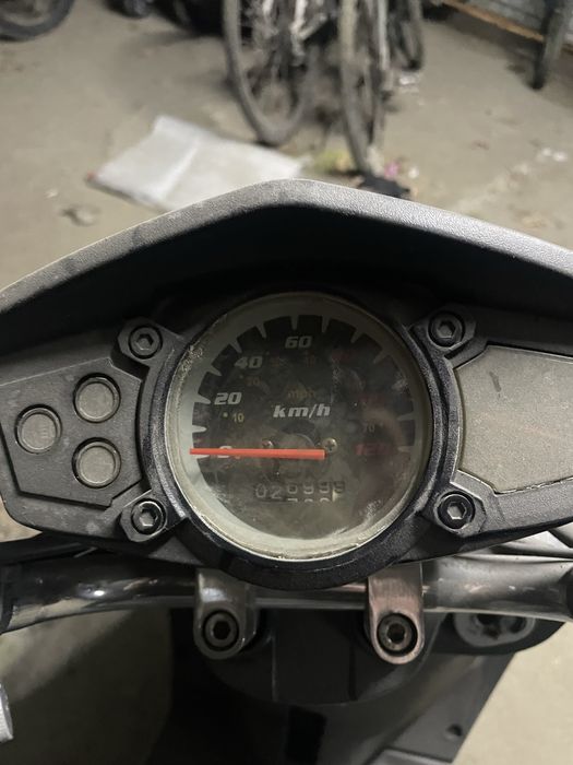 Cavalo skiter benzinda yuradi