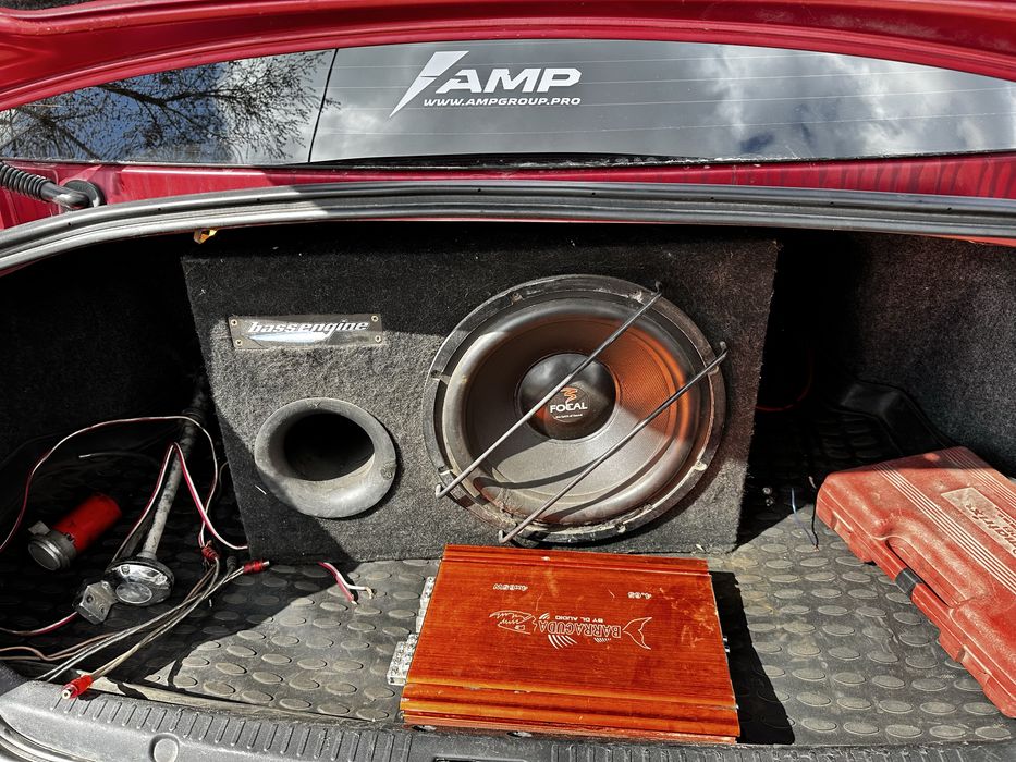 Продам усилитель 4 канальный