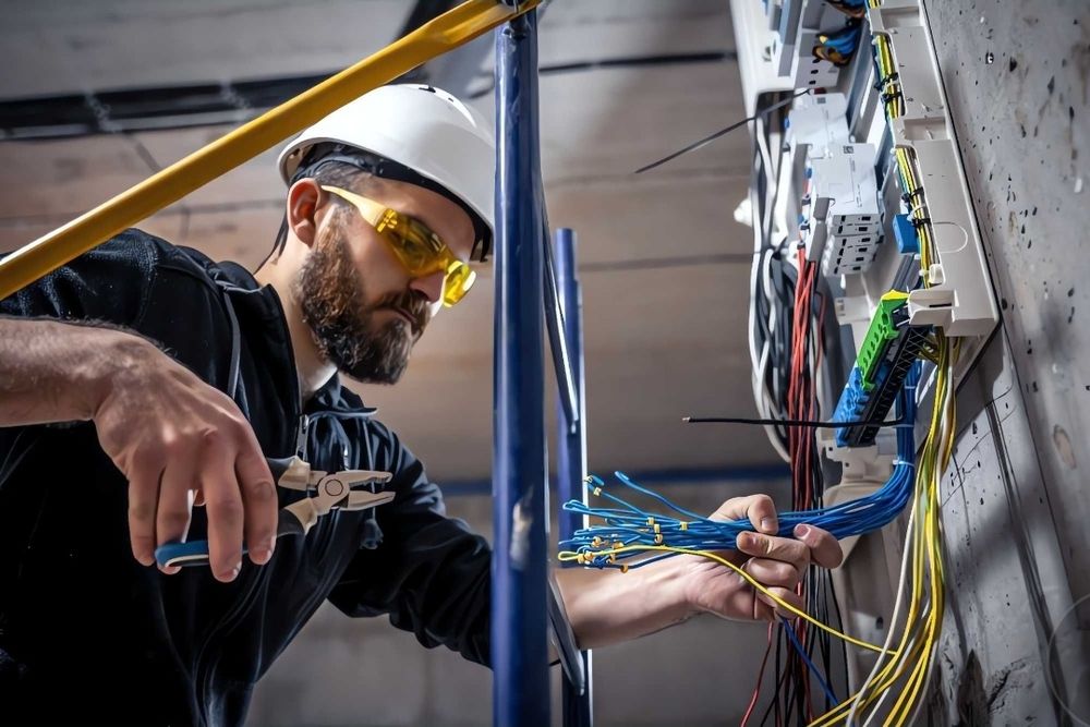 Electrician - Interventi rapide, 24/7