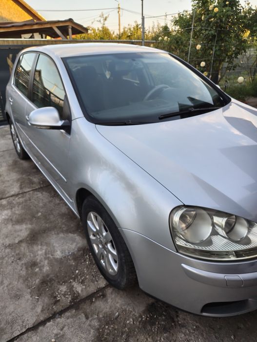 VW Golf 5 - 1.6 MPI (102 CP), An 2005, 271.157 km