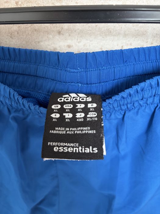 Vand pantaloni sport Adidas