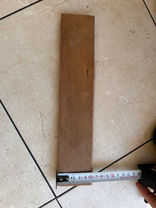 Продавам използван естествен буков паркет 30 Х 6 Х 1,8 см