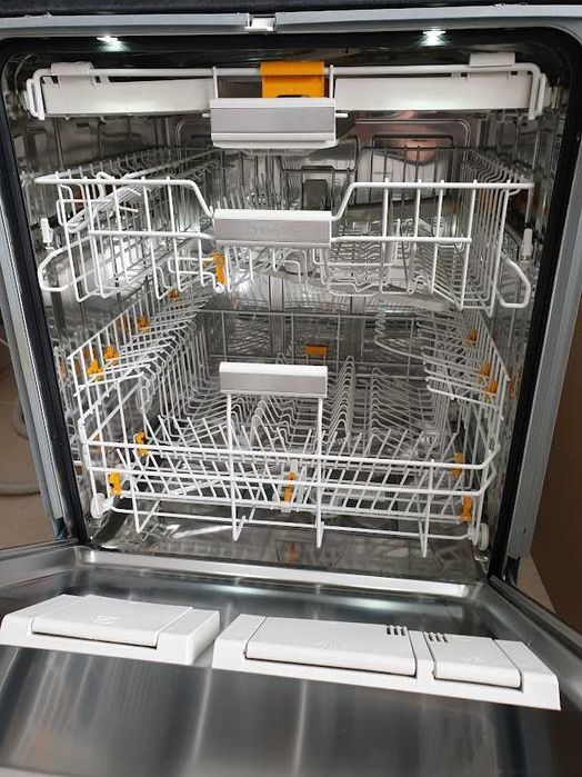 Съдомиялна Miele Кафява - LED - Auto Open - Частично Вграждане 60см