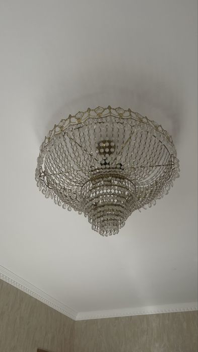 Продам хрустальную люстру!