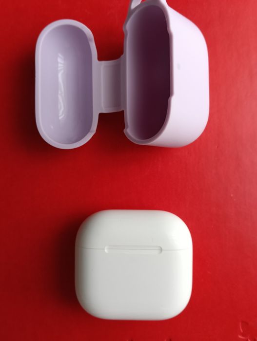 Carcasa căști Apple+ husa