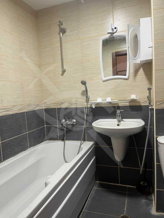 Дава се под наем Двустаен апартамент в к.к. Св.Св. Константин и Елена - 60 кв.м за 500 € - Снимка #5