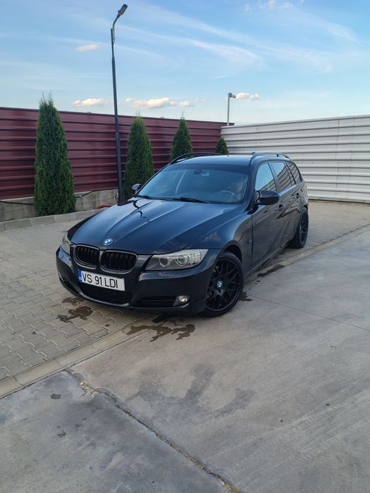 Vând BMW e91  facelift
