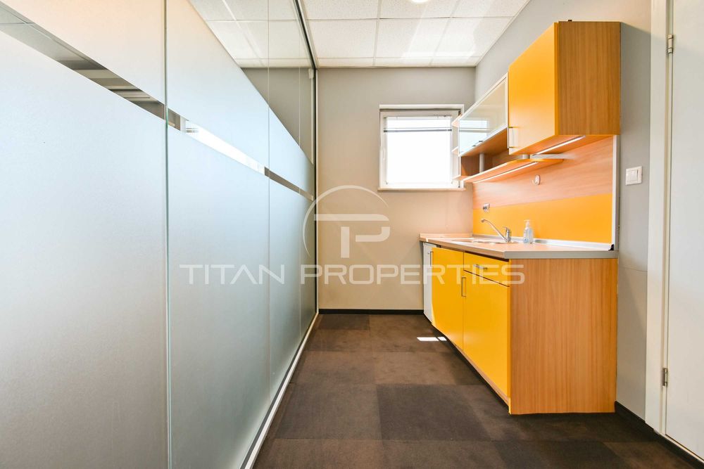 Продава се Офис в София, Студентски град - 114 кв.м за 1465 €/кв.м - Снимка #3