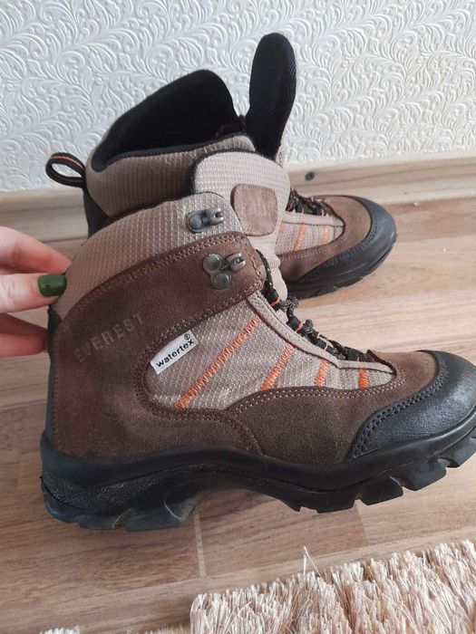 EVEREST зимни боти